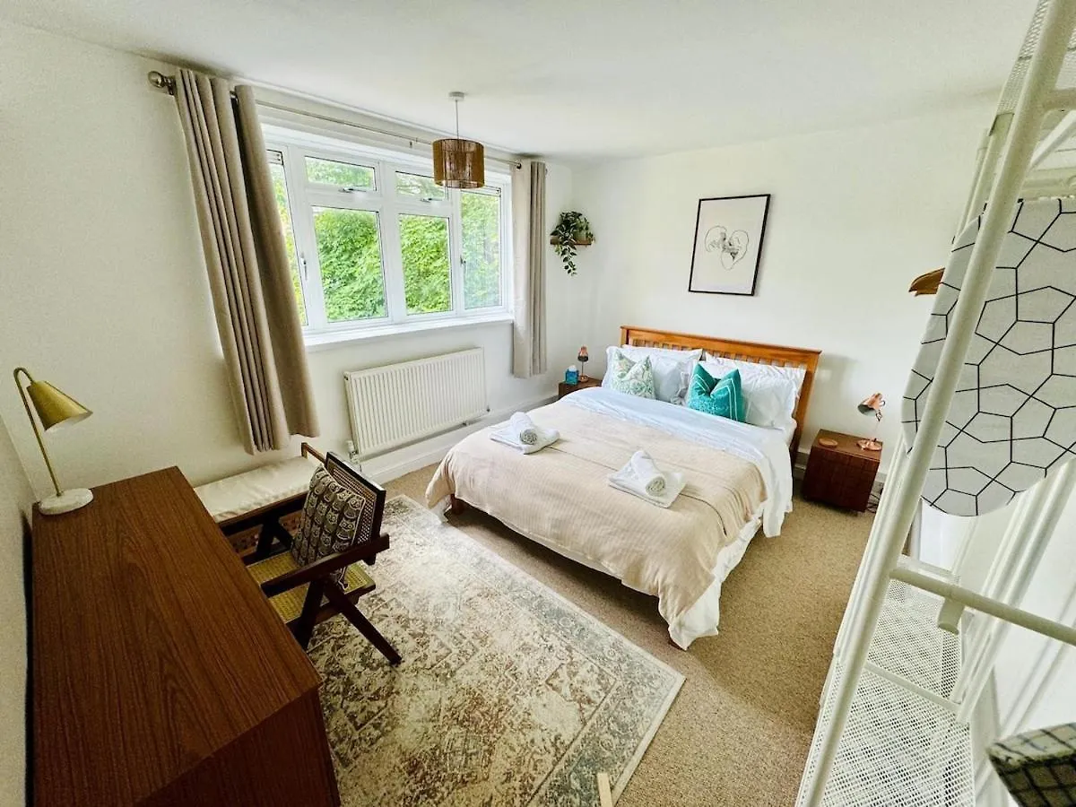 شقة Modern Flat At Selden House لندن