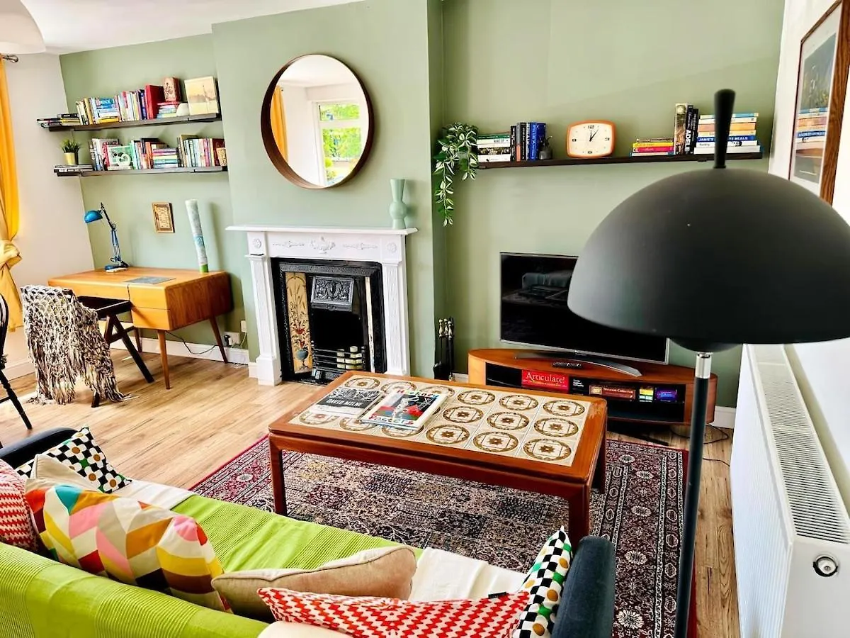 شقة Modern Flat At Selden House لندن