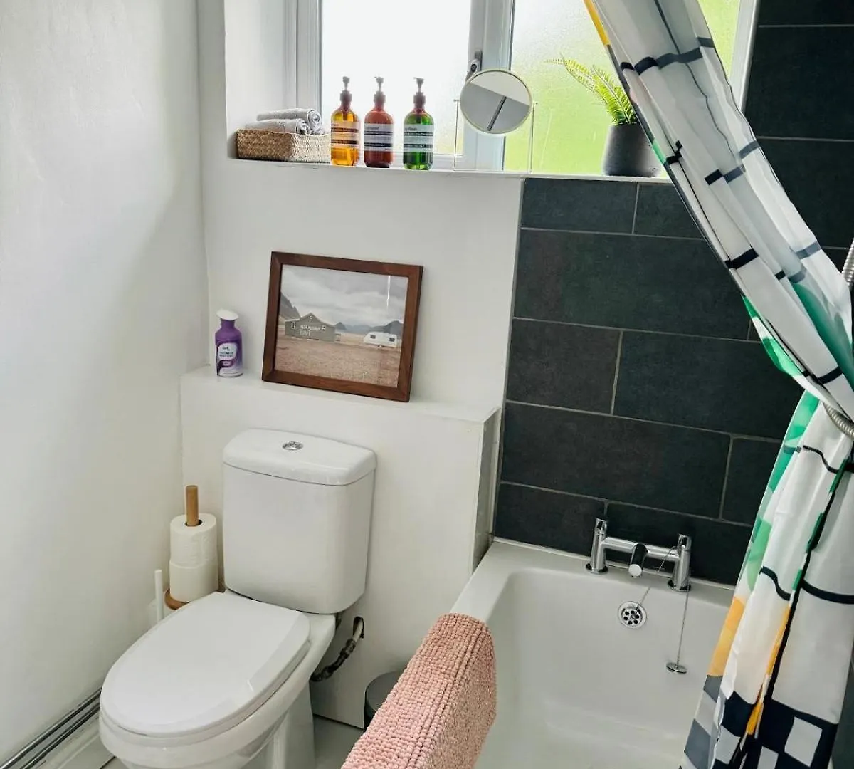 شقة Modern Flat At Selden House لندن
