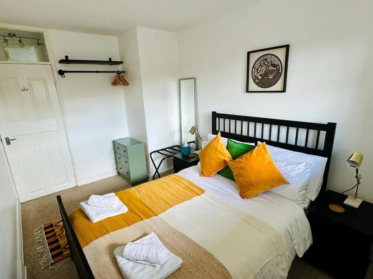 Modern Flat At Selden House Appartement Londen