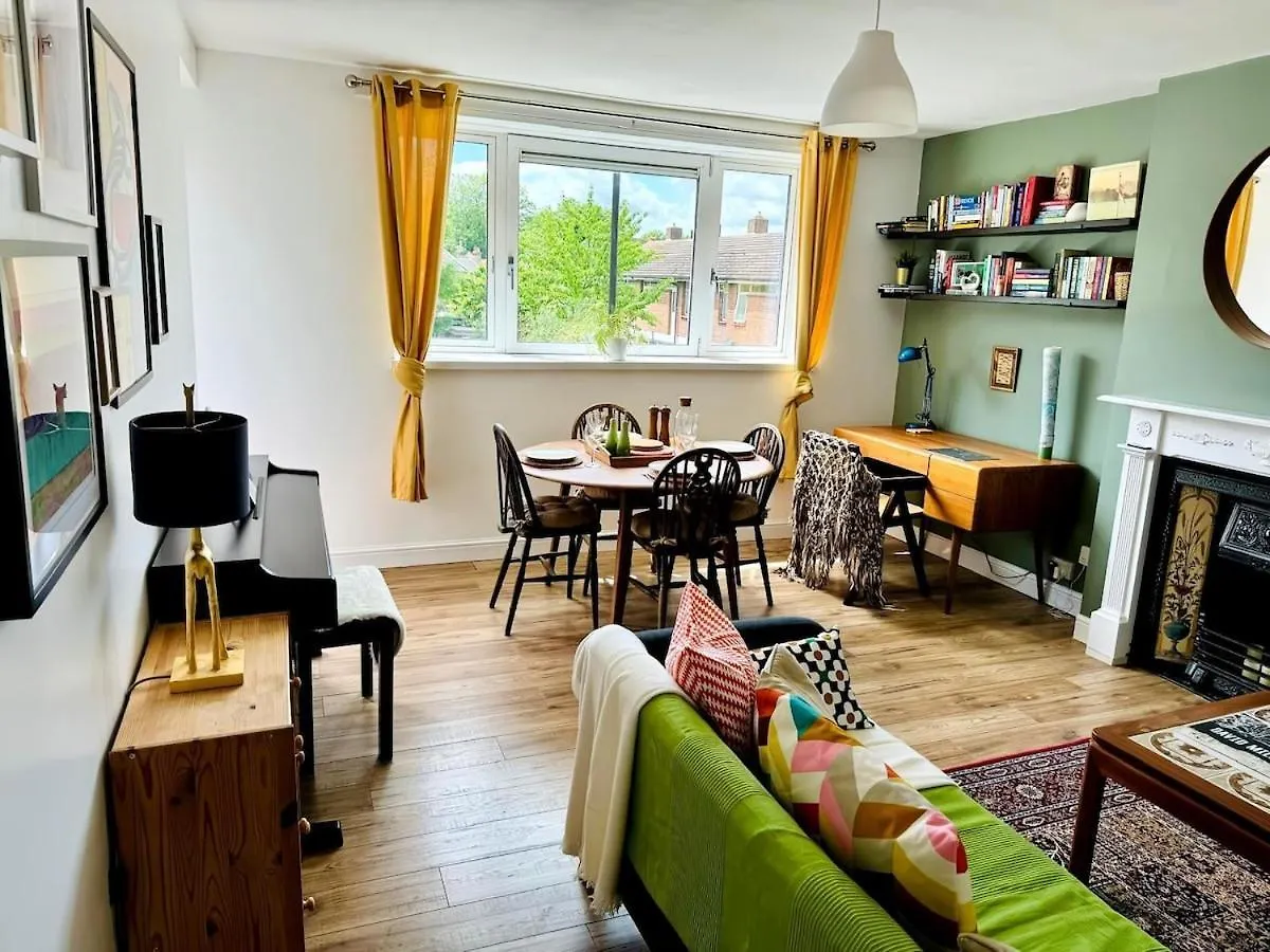 Modern Flat At Selden House Appartement Londen